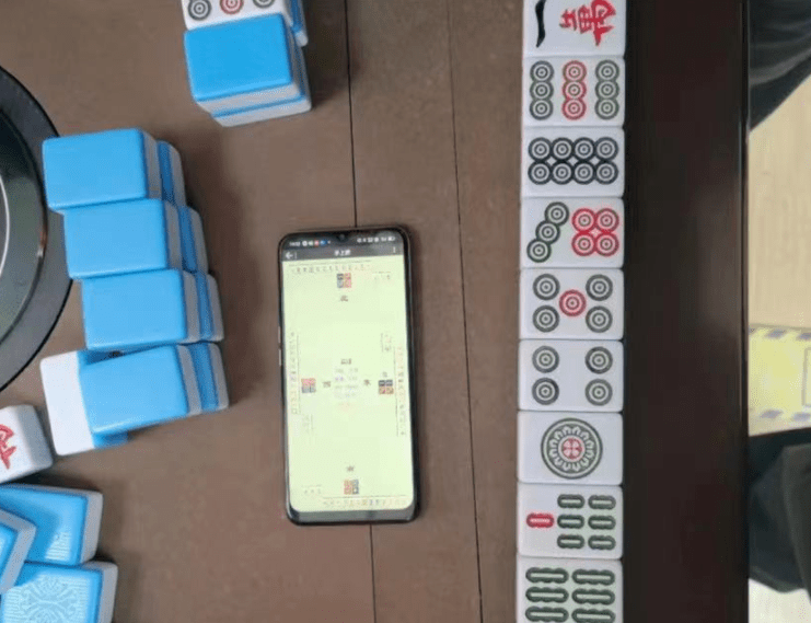 网络“赌神”背后的真相 景德镇警方破获手机麻将开发团伙